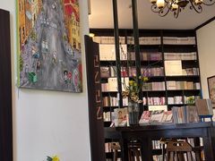 -良友书坊(安徽路店)