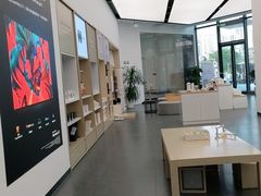 -华为授权体验店(龙湖礼嘉天街)