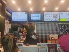 -茶理宜世(广州南站（站内）3楼B17检票口店)