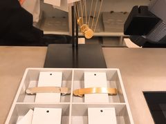 -COS(月星环球港店)