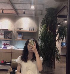 -罗亚帝·NASHOW纳秀形象设计