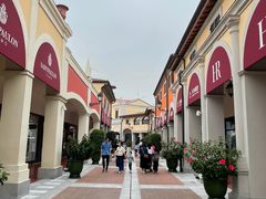 -佛罗伦萨小镇广佛名品奥特莱斯(疏港路店)