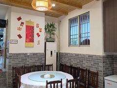 -华光驿站私房菜·黑金冠