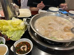 -老来福·非遗酸汤兔(凯旋路店)