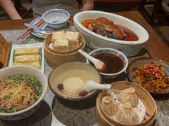 天王烤鸭包-南京大牌档(青岛万象城店)