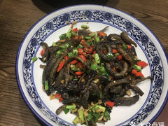 聪明泥鳅-廖师傅大蒜炒腊肉(袁家岭店)