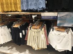 -优衣库(洛阳中州万达广场店)