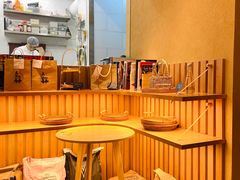 -天井·丑面包搭咖啡