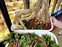 -签多多串串香火锅