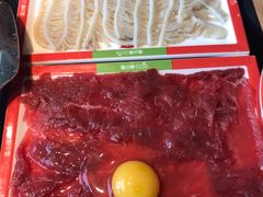 有鸡蛋的嫩牛肉-潘小辣鲜肉老火锅