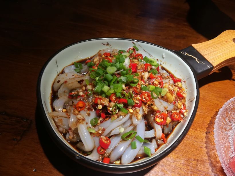 「烧椒凉粉」凉粉很有味道,适合重庆口味,色香味俱全,酸辣味十足!