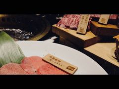 -山川小町·极番烧肉(新地假日广场店)