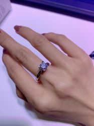 -LightOnly·培育钻石婚戒定制(天坛店)