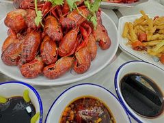 -丹水桥地锅鱼·翘嘴鲌·地方特色全鱼宴(丹江口大坝店)