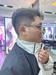 -藤野造型烫染·漂发