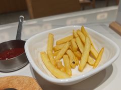 -樂麗餐室 · 本地茶餐廳(扬名广场店)