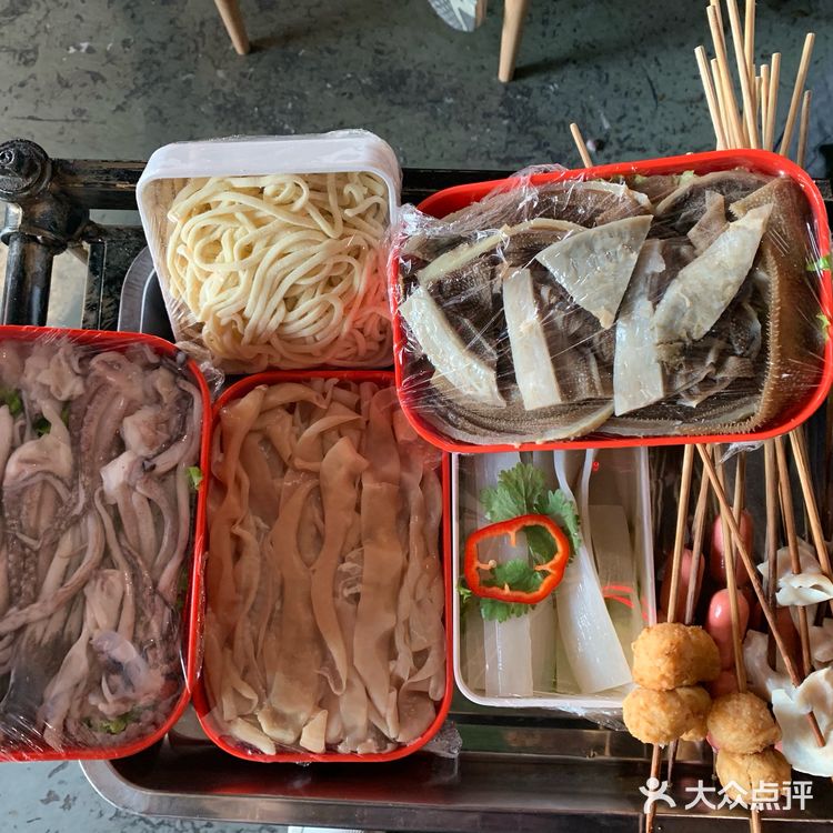 朋友也推荐我们来这家店吃