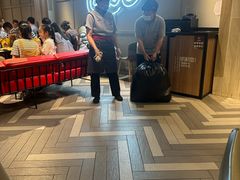 -星巴克(上海虹桥站2A检票口)