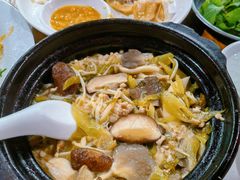 酸菜杂菇煲-阿钊浮豆腐