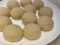 脆皮流沙包-皇朝会.经典传统粤菜(外滩店)