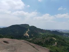 -灵岩山风景区