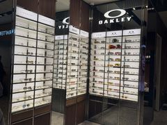 -LensCrafters亮视点·OAKLEY精选(静安嘉里中心店)