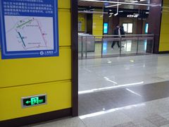 -南京西路(地铁站)
