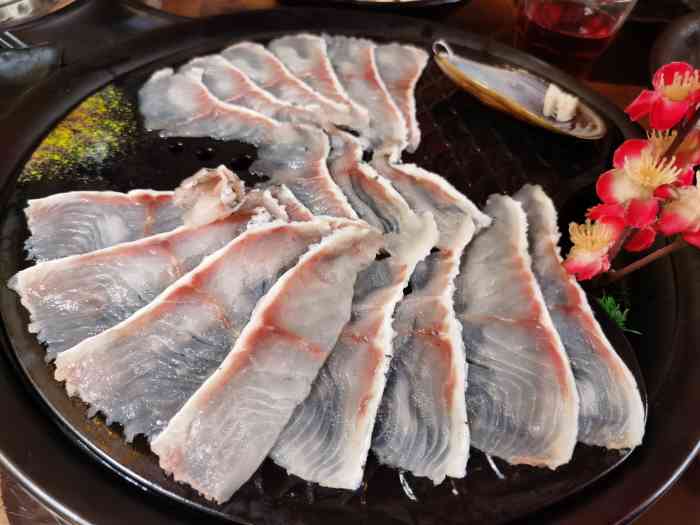 大爱石斑鱼片,芝心丸…小料也敲好."-大众点评移动版
