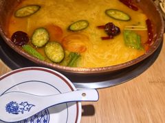 酸辣锅底-洱火云南酸菜牛肉火锅(石景山当代商城店)