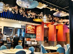 -老街烧烤大排档·地道湖北菜·龙虾馆(汉口火车站店)