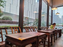 -方铲铲·成都板凳面(滨江银泰店)