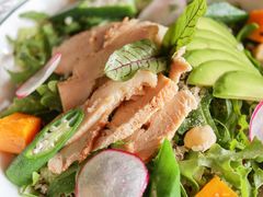 牛油果秋葵烧鸡沙拉-COMMUNE幻师(上邦百汇城店)