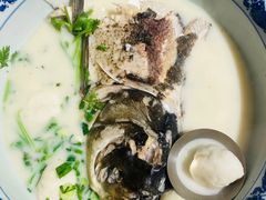 -南京金牛湖巨碗鱼头
