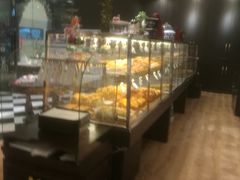 面包甜点陈列柜-米洛克欧洲蛋糕(西南路店)
