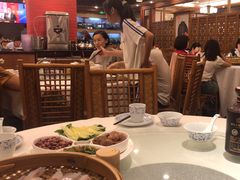 -围龙屋客家食府(福田店)