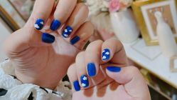 -花系美·美甲美睫精品店