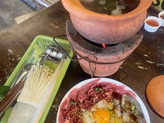 -席娜卡琳火车铁道夜市