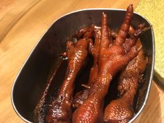 弄堂里的卤鸡爪-弄堂里(雨花客厅店)