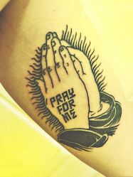 -SNOW TATTOO STUDIO