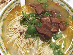 -金杨拉面王小吃面馆·牛三宝面·红烧牛肉粉