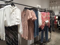 -URBAN REVIVO(西安Momopark店)