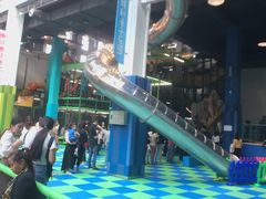 -蒙特利亲子乐园