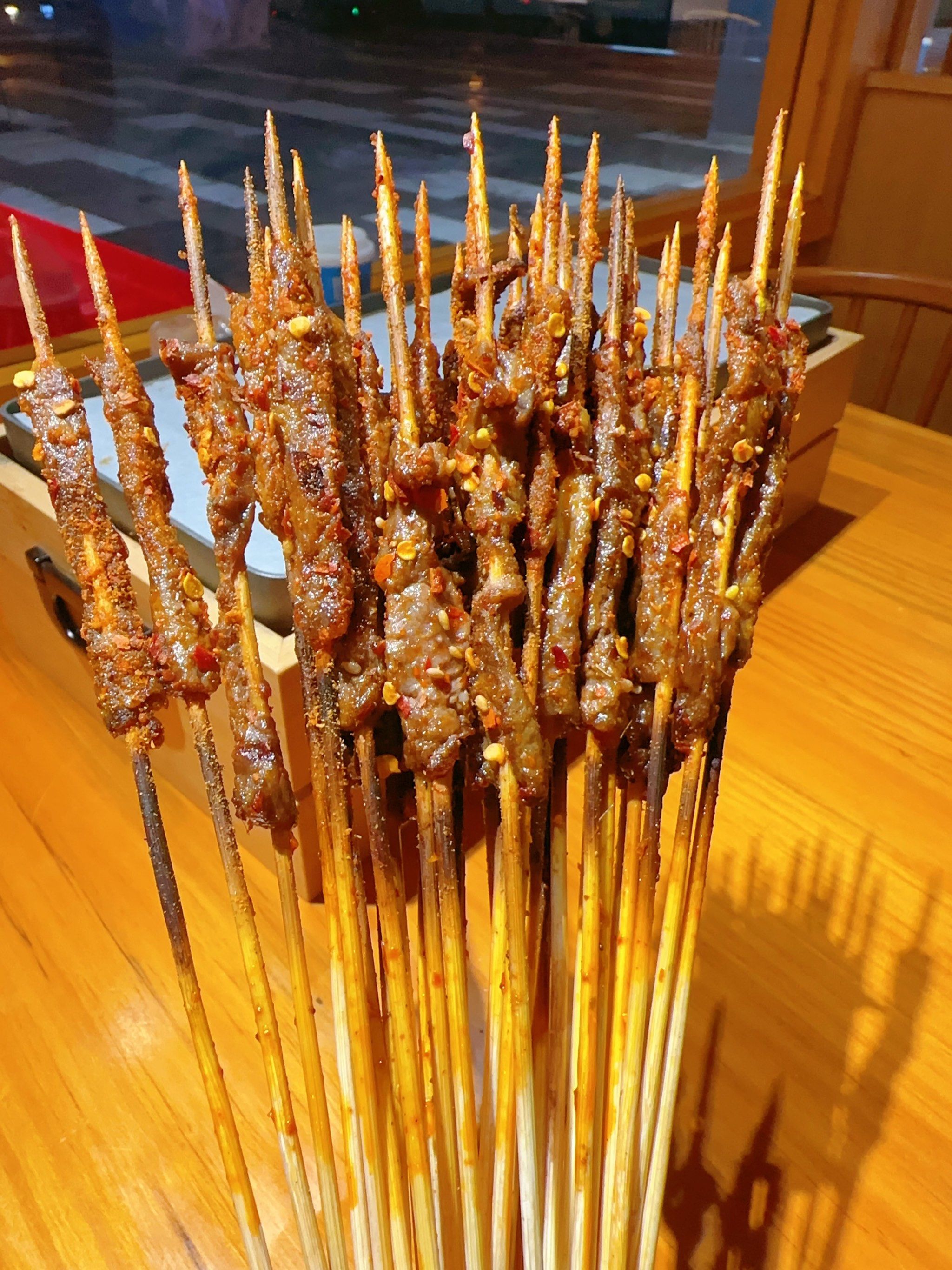 n
推j菜单:
·半肥牛肉简直完美踩在了我的心头好