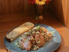 烤三文鱼沙拉-O'mills Sourdough Bakery&Bistro(永嘉路店)