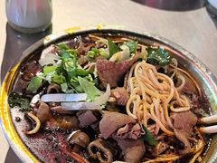 -薛记襄阳香辣牛肉面(平安路店)