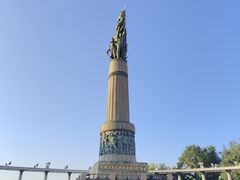 -人民防洪胜利纪念塔