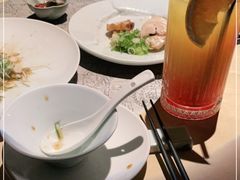 -穹六人间 people 6(岳阳路店)