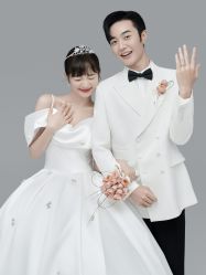 点击看大图 -至臻微拉婚纱摄影
