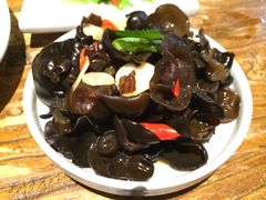 木耳-云海肴·汽锅鸡·云南菜(领展购物广场·中关村店)