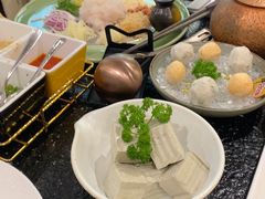 -得意咚瓜·顺德鱼生·冬瓜火锅(深圳首店)